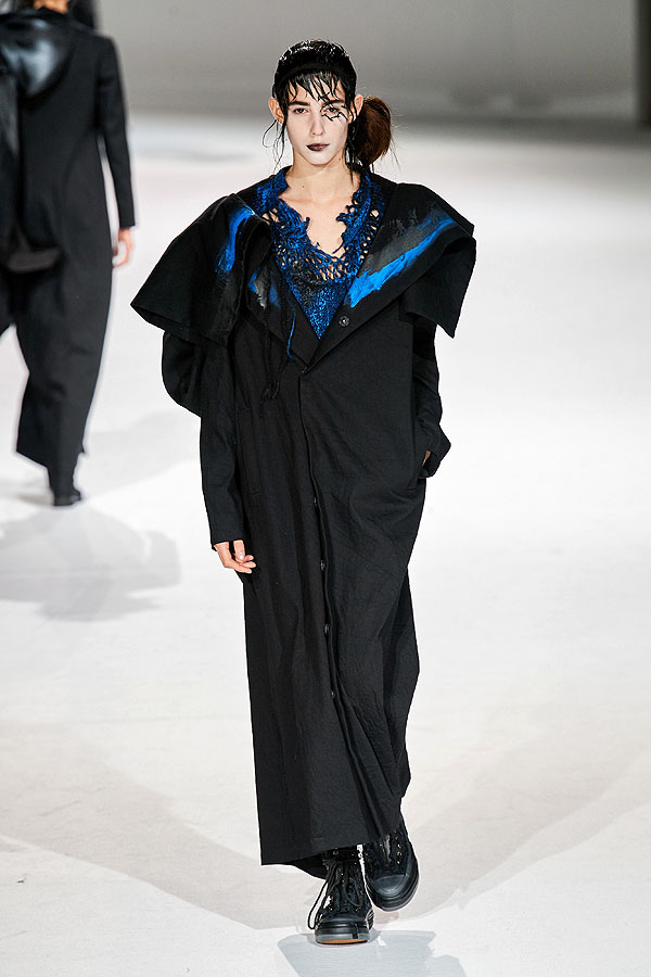 Artist is Present at Yohji Yamamoto Artist is Present at Yohji Yamamoto