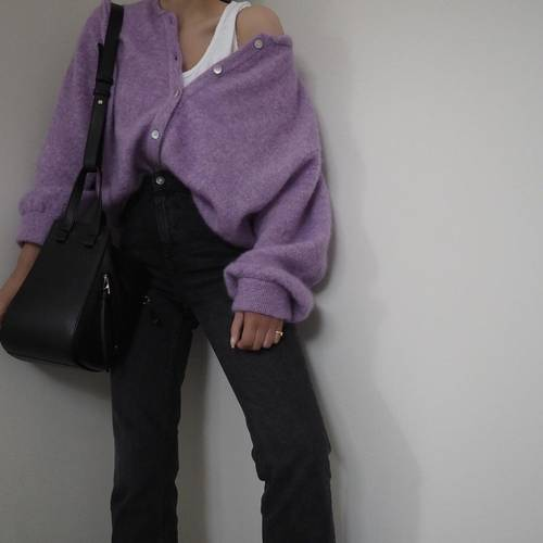 5 Timeless Accessories You Shouldn't Purge From Your Closet