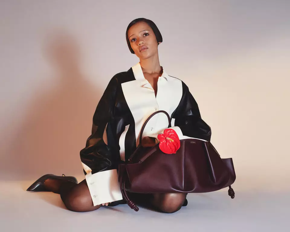 COULD LOEWE’S PASEO BE THE NEXT “IT” BAG?