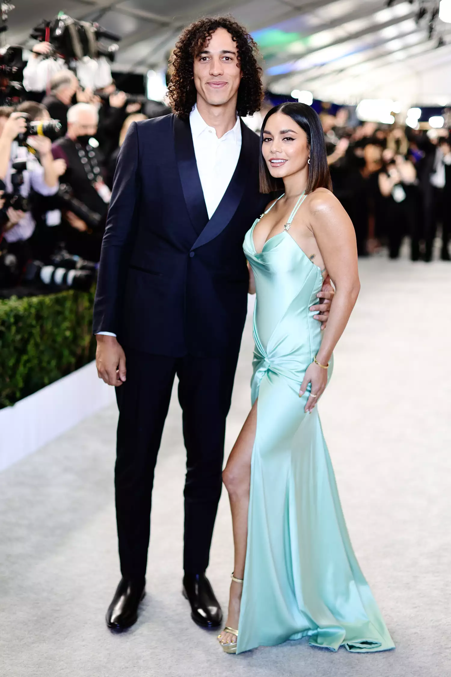 vanessa hudgens cole tucker SAG awards