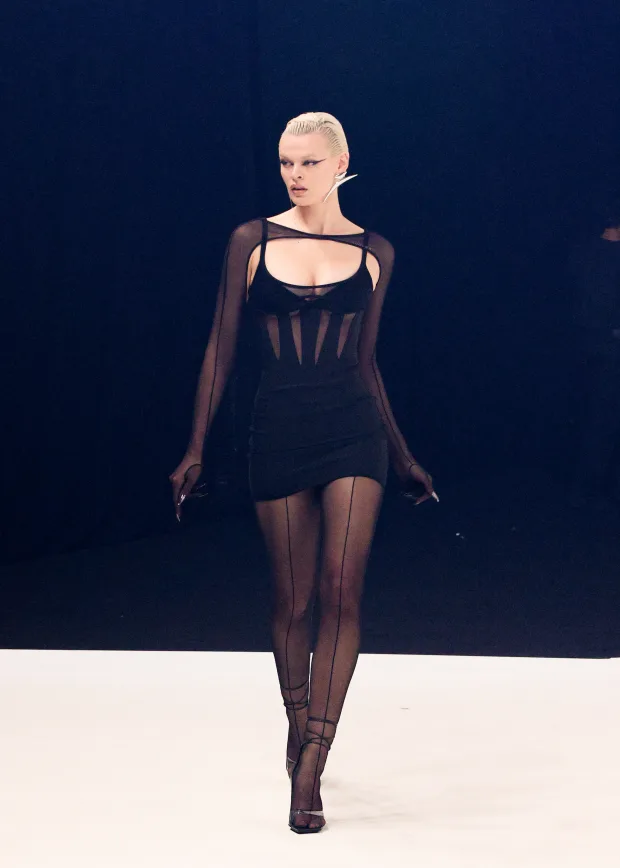 H&M AND MUGLER KNOW HOW TO PUT ON A SHOW