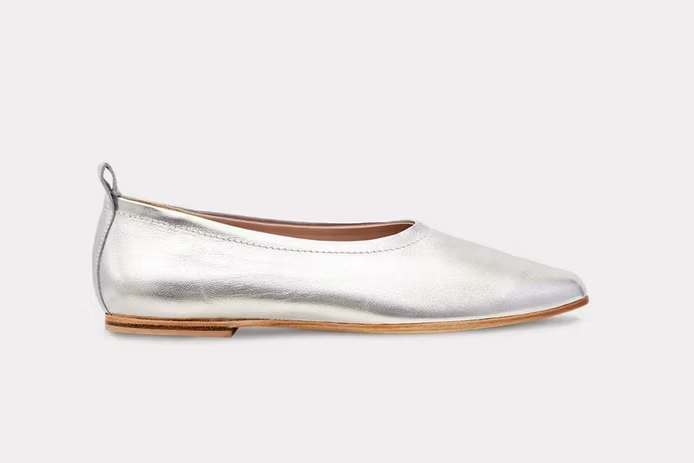 Essēn The Label collaborates with sustainable platform Renoon