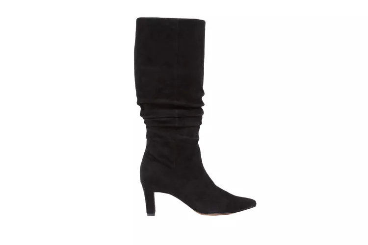 Jennifer Aniston Wore the Universally-Flattering Spring Boot Trend Anne Hathaway Is a Fan of, Too
