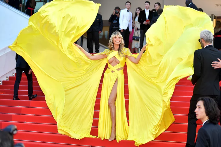 Heidi Klum's Underboob-Baring Gown Practically Had Wings