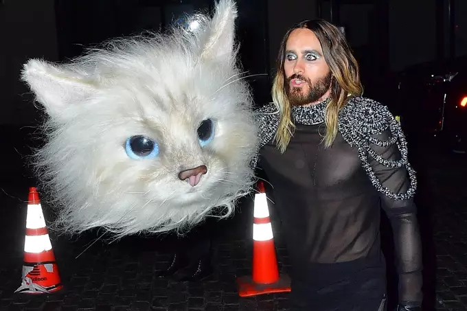 JARED LETO COSPLAYED KARL LAGERFELD'S CAT AT MET GALA 2023