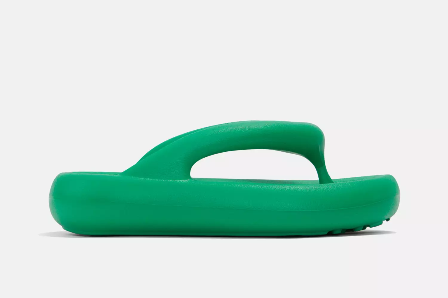 THESE ARE THE FATTEST FLIP FLOPS IN FASHION