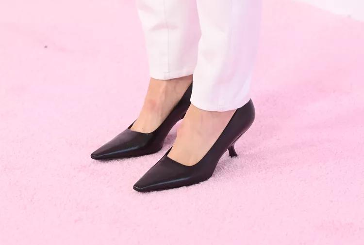 Jennifer Garner Just Wore the Controversial Shoe Everybody Loves to Hate on the Red Carpet