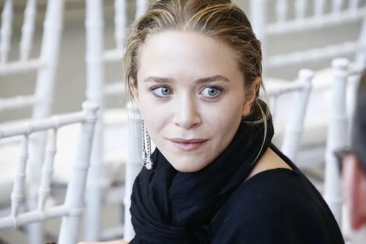 Mary-Kate Olsen Ditched Her All-Black Uniform for a Surprisingly Colorful Outfit