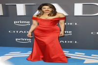 Priyanka Chopra Channeled 'Pretty Woman' for Her Latest Red Carpet Appearance