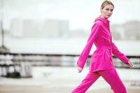 Travel in style: 4 essential tips for women's travel-quality clothing