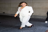 Jennifer Garner Just Wore the Perfect Summer Power Suit