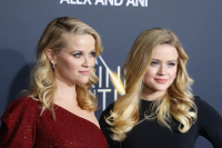Ava Phillippe and Her New Bangs Are Giving Y2K Reese Witherspoon