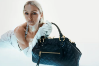 MARC JACOBS IS BRINGING BACK THE STAM BAG WITH HELP FROM ITS NAMESAKE, ASHANTI AND ASHLEE SIMPSON